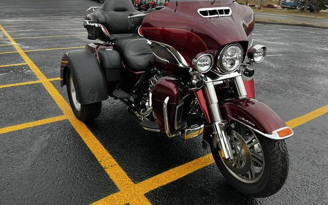 2016 Harley-Davidson® FLHTCUTG - Tri Glide® Ultra