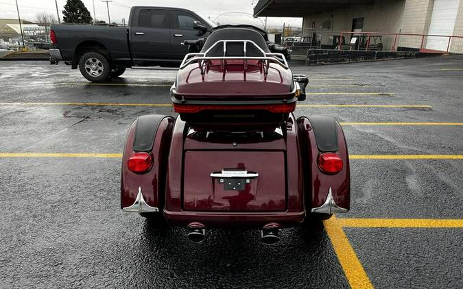 2016 Harley-Davidson® FLHTCUTG - Tri Glide® Ultra