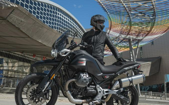 2025 Moto Guzzi V85 Strada