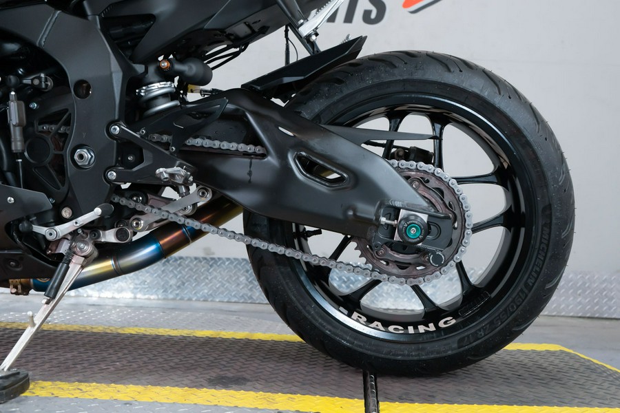 2024 Yamaha YZF-R1