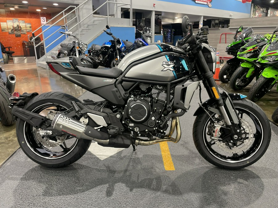 2023 CFMoto 700CL-X SPORT