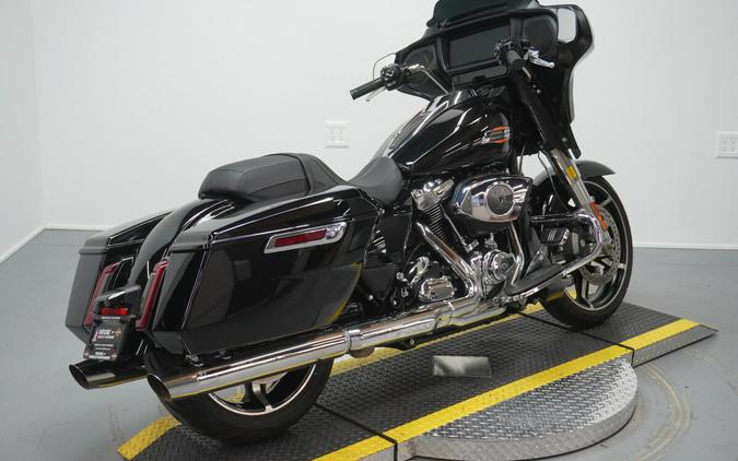 2024 Harley-Davidson® Street Glide® Vivid Black