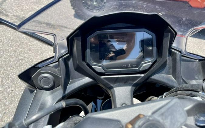 2023 Kawasaki Ninja 650 Metallic Matte Graphenesteel GrayEbony