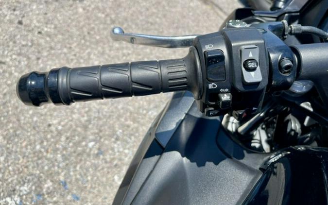 2023 Kawasaki Ninja 650 Metallic Matte Graphenesteel GrayEbony
