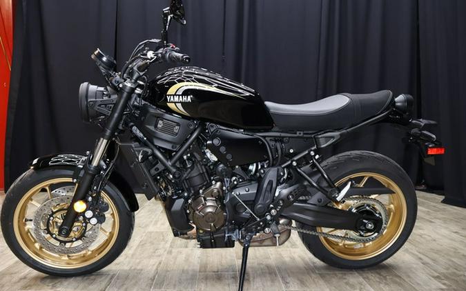 2023 Yamaha XSR 700