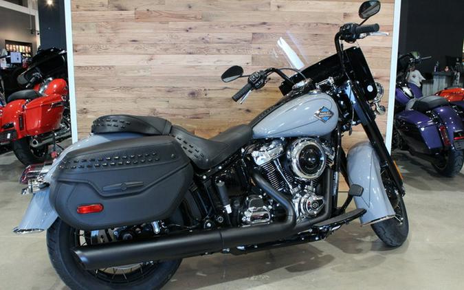 2026 Harley-Davidson Softail FLHC - Heritage Classic