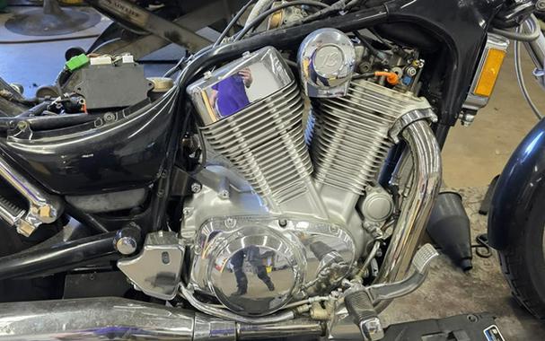 2005 Suzuki VS1400