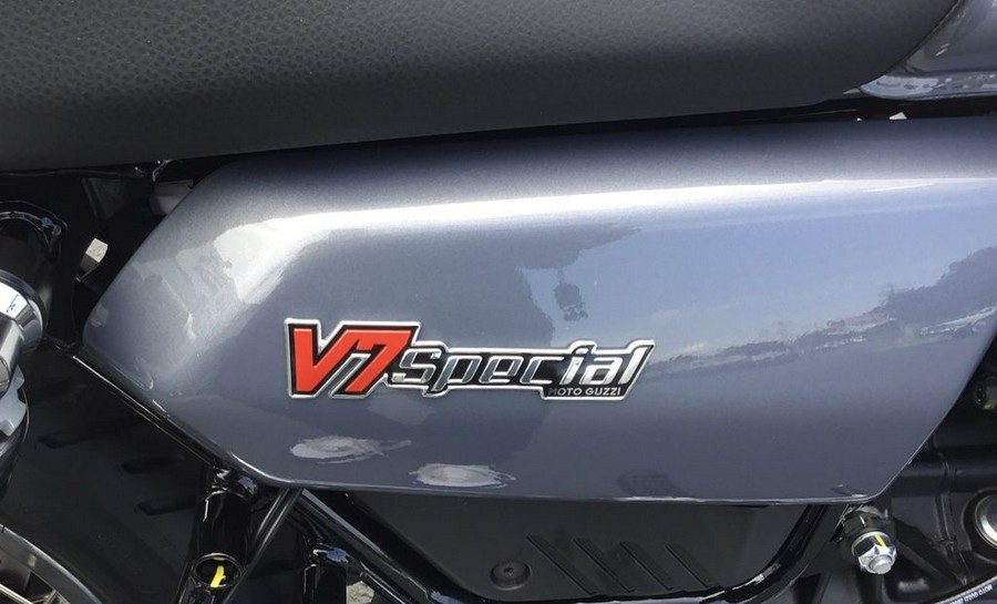 2024 Moto Guzzi V7 Special