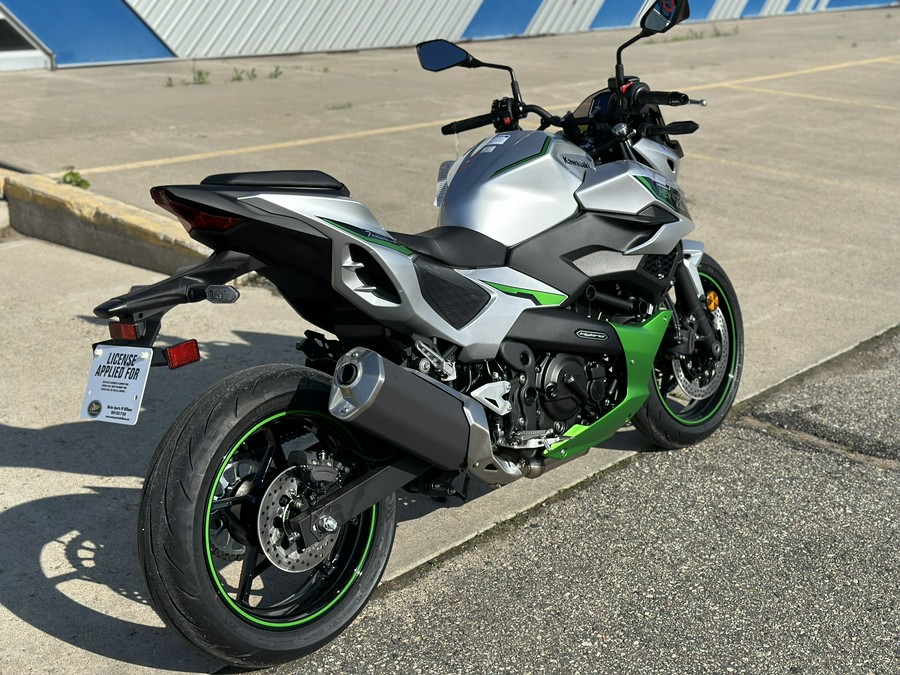 2024 Kawasaki Z7 ABS