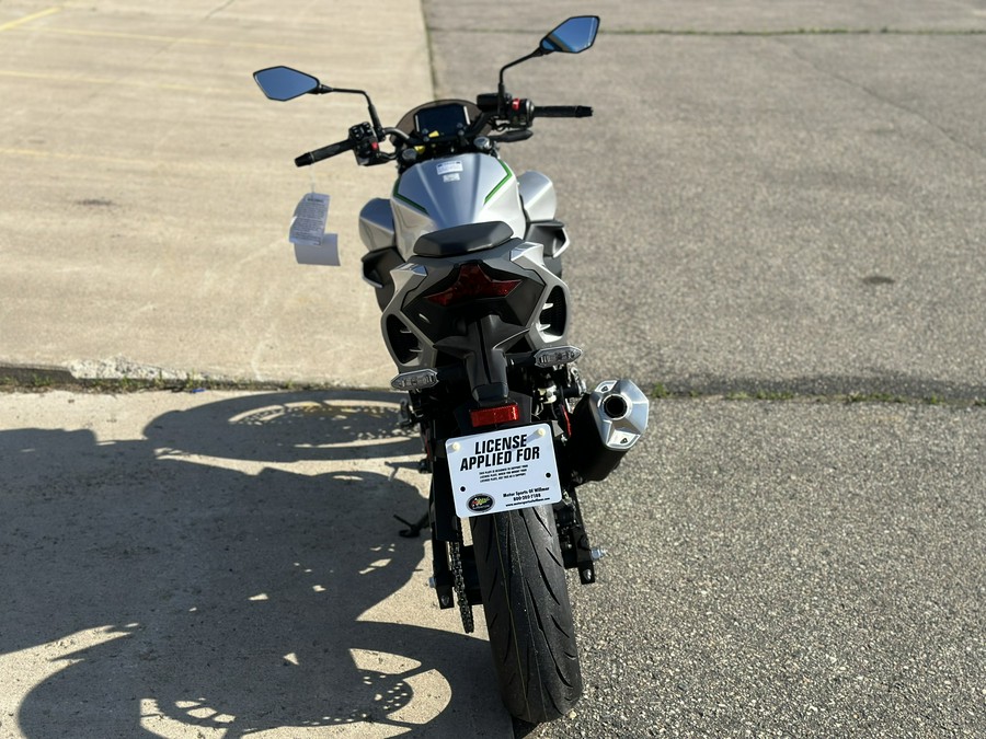 2024 Kawasaki Z7 ABS