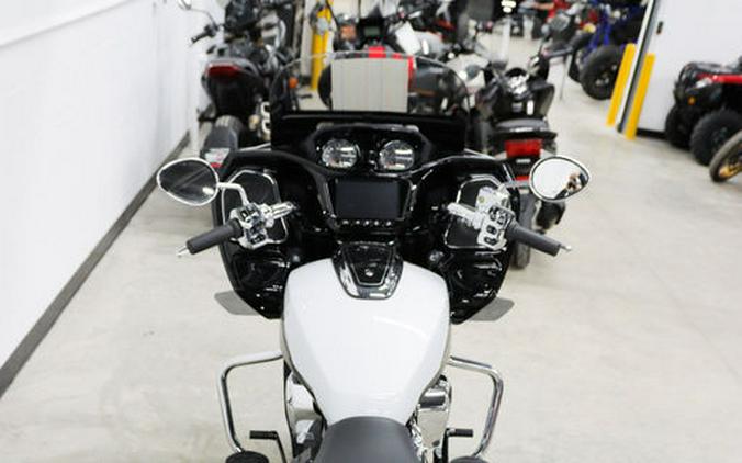 2024 Indian Motorcycle® Challenger® Limited with PowerBand Audio Package Ghost White Metallic