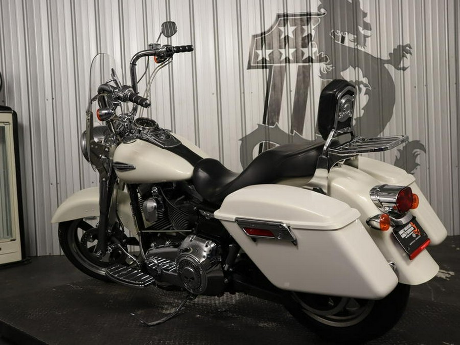 2014 Harley-Davidson® FLD - Dyna® Switchback™