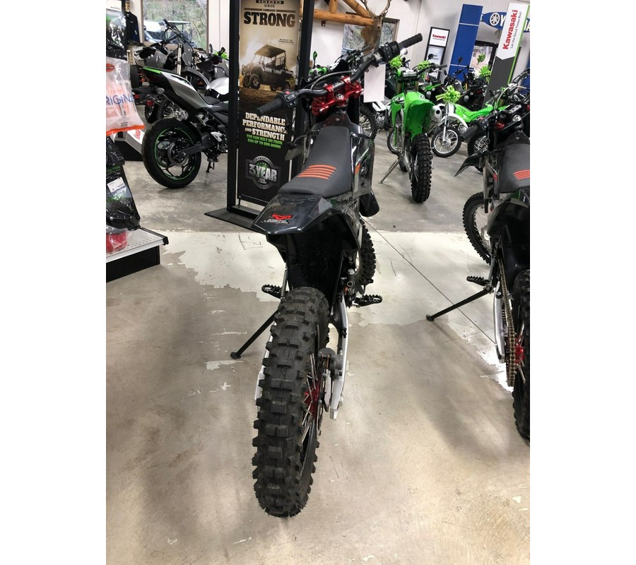 2024 Artic Leopard E-XE 880