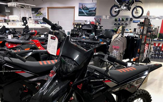 2024 Artic Leopard E-XE 880