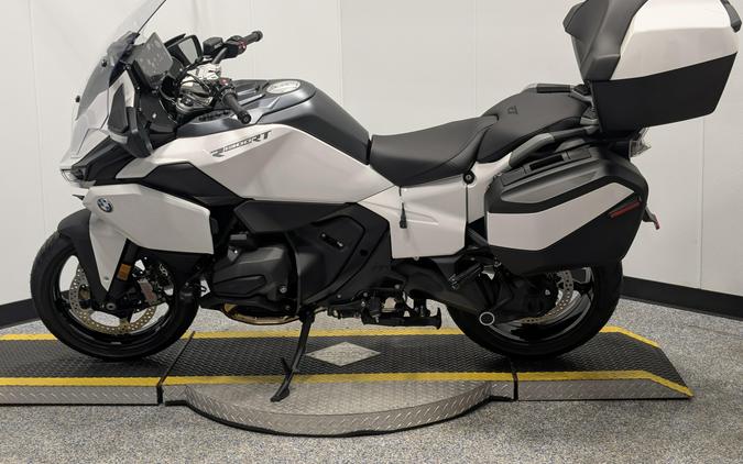 2026 BMW R 1300 RT AUTO SHIFT ASSIST