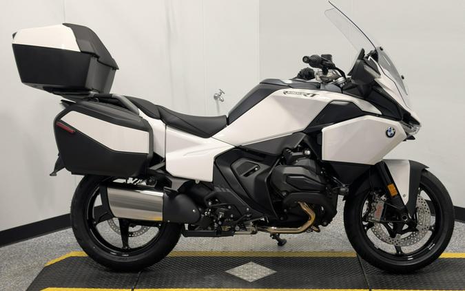 2026 BMW R 1300 RT AUTO SHIFT ASSIST