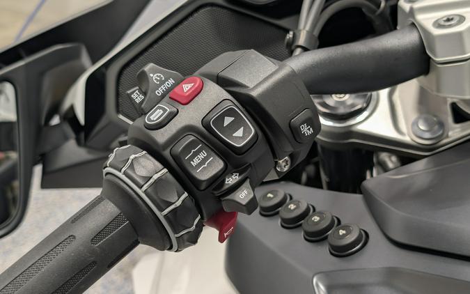 2026 BMW R 1300 RT AUTO SHIFT ASSIST