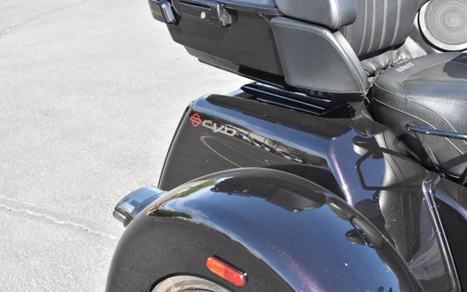 2021 Harley-Davidson CVO Tri Glide Charred Crimson FLHTCUTGSE