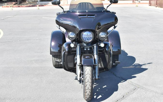 2021 Harley-Davidson CVO Tri Glide Charred Crimson FLHTCUTGSE