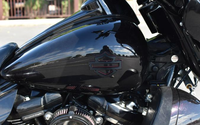 2021 Harley-Davidson CVO Tri Glide Charred Crimson FLHTCUTGSE