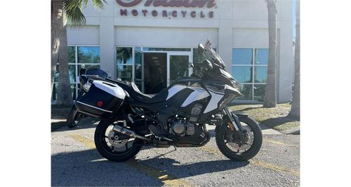 2019 Kawasaki Versys 1000 SE LT+ Review (19 Fast Facts)