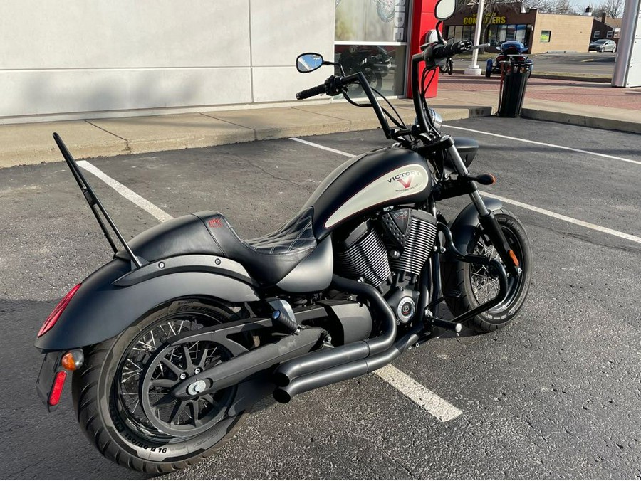 2013 Victory Motorcycles High-Ball Base