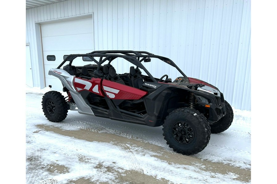 2024 Can-Am Maverick X3 Max DS Turbo RR Red & Silver