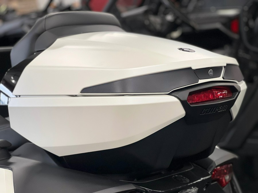 2026 Can-Am RD SPYDER RT STS 1330 SE6