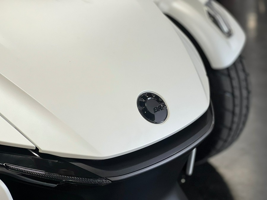 2026 Can-Am RD SPYDER RT STS 1330 SE6