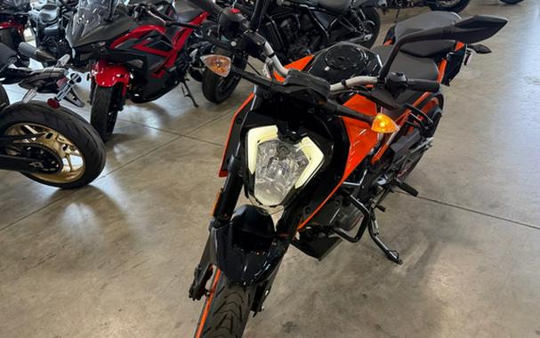 2021 KTM Duke 200