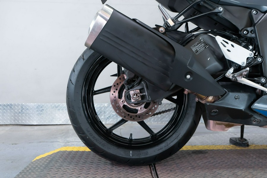 2025 Kawasaki Ninja ZX-6R ABS