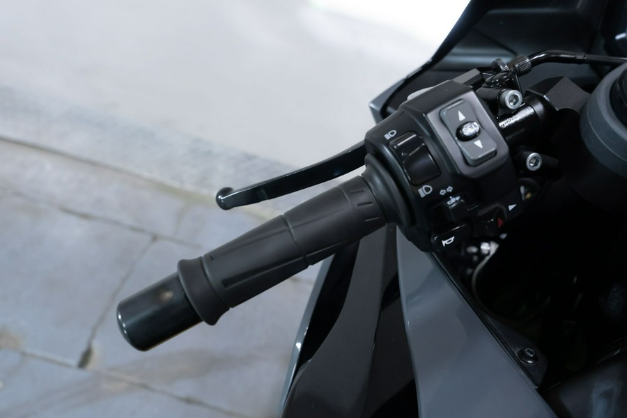 2025 Kawasaki Ninja ZX-6R ABS