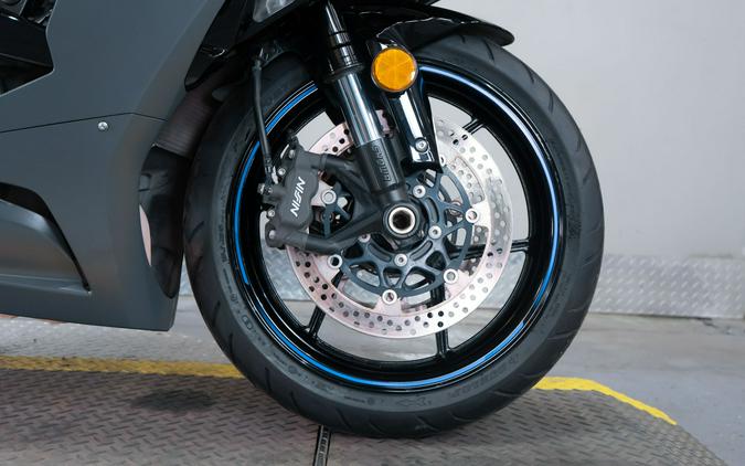 2025 Kawasaki Ninja ZX-6R ABS