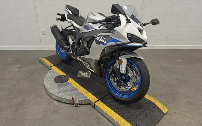 2027 Kawasaki Ninja ZX-6R ABS