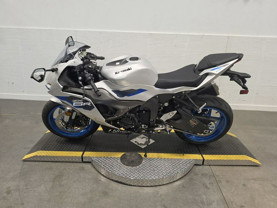 2027 Kawasaki Ninja ZX-6R ABS