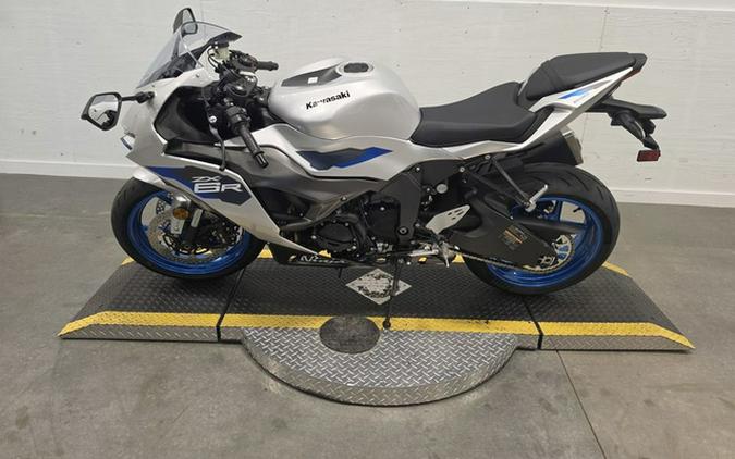 2027 Kawasaki Ninja ZX-6R ABS