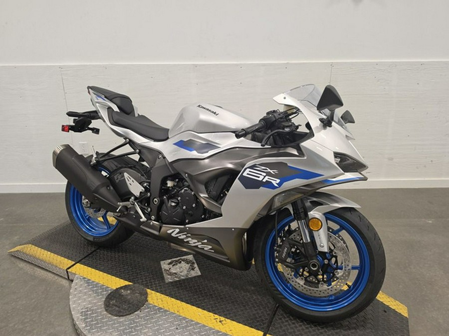 2027 Kawasaki Ninja ZX-6R ABS