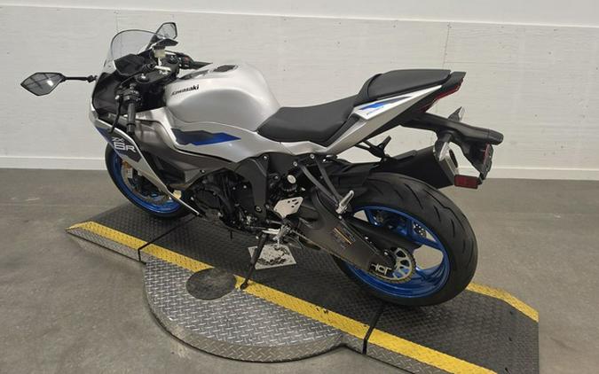 2027 Kawasaki Ninja ZX-6R ABS