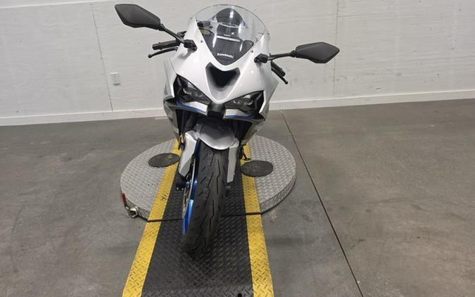 2027 Kawasaki Ninja ZX-6R ABS