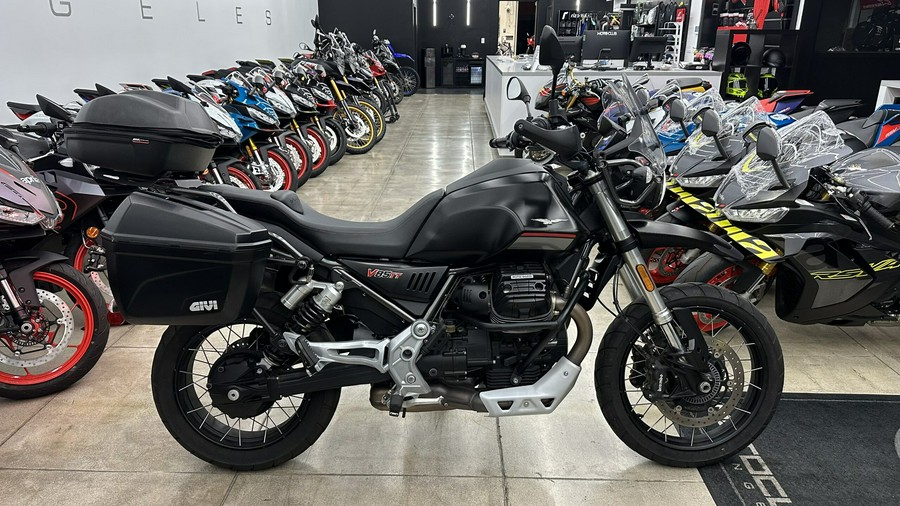 2022 Moto Guzzi V85 TT