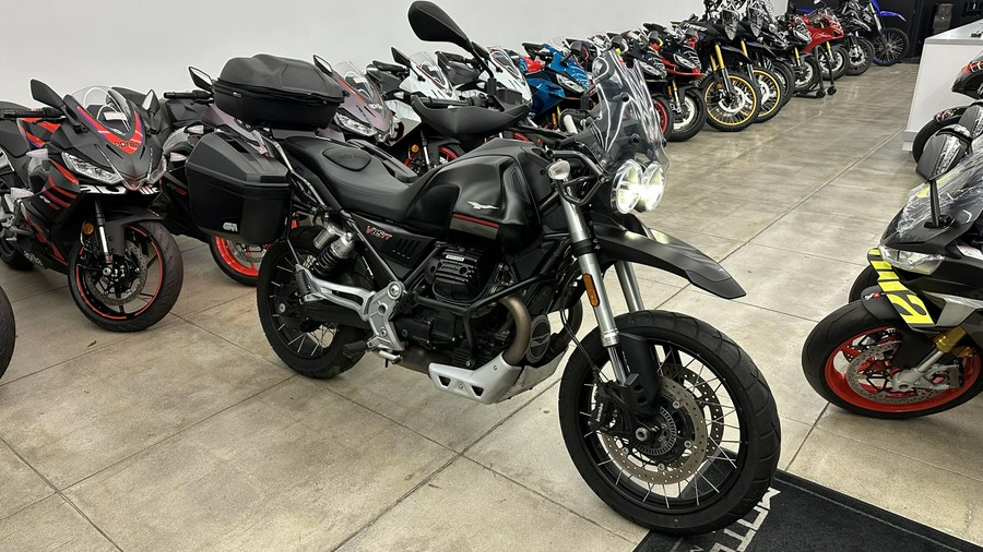 2022 Moto Guzzi V85 TT