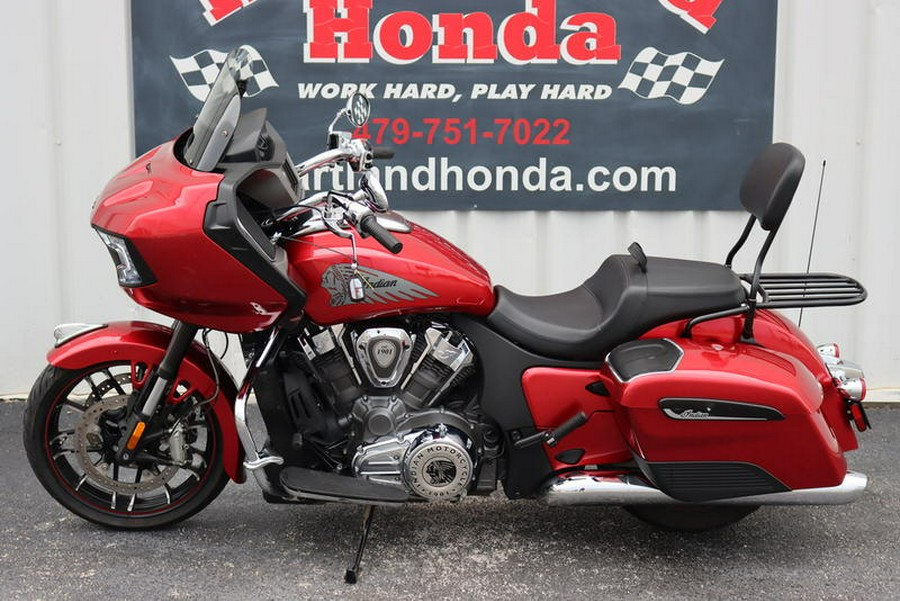 2020 Indian Motorcycle® Challenger Limited Ruby Metallic