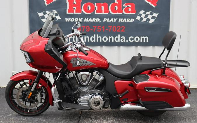 2020 Indian Motorcycle® Challenger Limited Ruby Metallic