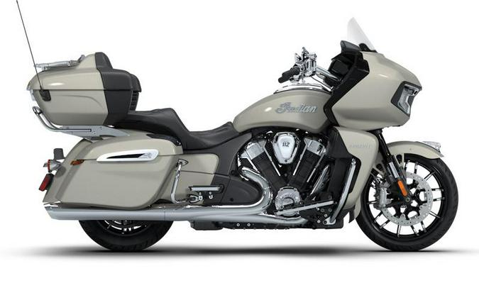 2026 Indian Motorcycle® Pursuit® Limited 112 w/PowerBand Audio Silver Quartz Metallic