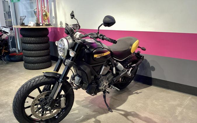 2015 Ducati Scrambler 800