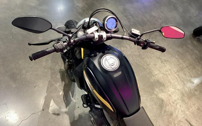 2015 Ducati Scrambler 800