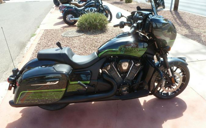 2026 Indian Motorcycle® Chieftain PowerPlus Dark Horse Signature Series Abyss Metallic / Cypher Gr