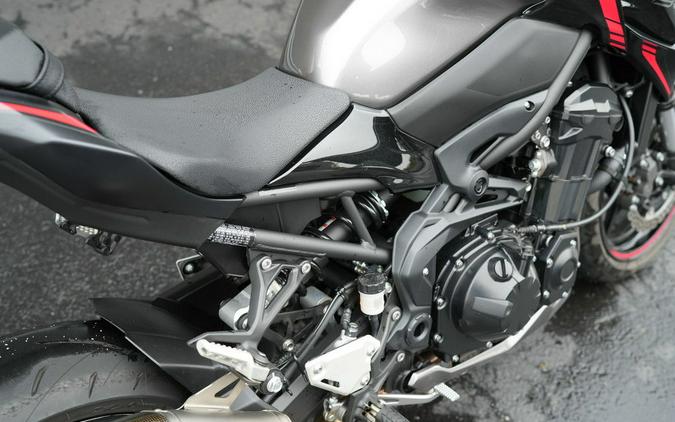2023 Kawasaki Z900 ABS Metallic Black/Graphite Gray/Flat Black