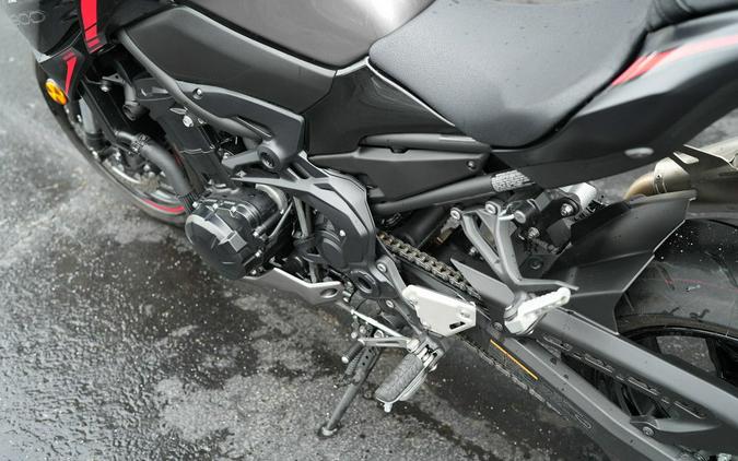 2023 Kawasaki Z900 ABS Metallic Black/Graphite Gray/Flat Black