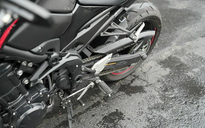 2023 Kawasaki Z900 ABS Metallic Black/Graphite Gray/Flat Black